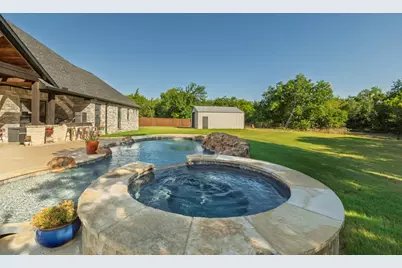 10 Ellis Oak Court, Waxahachie, TX 75167 - Photo 4