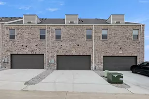 2412 Glacier Wy, Mansfield, TX 76063 - Photo 2