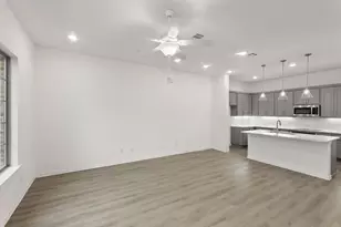 2412 Glacier Wy, Mansfield, TX 76063 - Photo 4