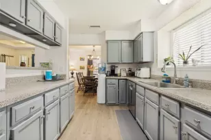106 E Apollo Rd, Garland, TX 75040 - Photo 14