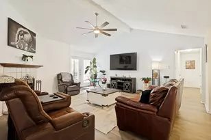 106 E Apollo Rd, Garland, TX 75040 - Photo 8