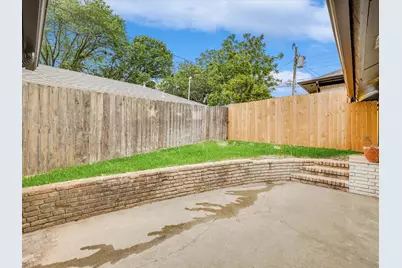 10039 Shadyview Drive, Dallas, TX 75238 - Photo 18