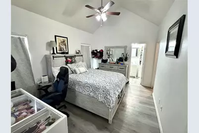 703 Perry Avenue, Waxahachie, TX 75165 - Photo 8