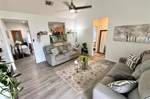 703 Perry Ave, Waxahachie, TX 75165 - Photo 4