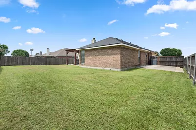1306 Beacon Hill Drive, Midlothian, TX 76065 - Photo 2