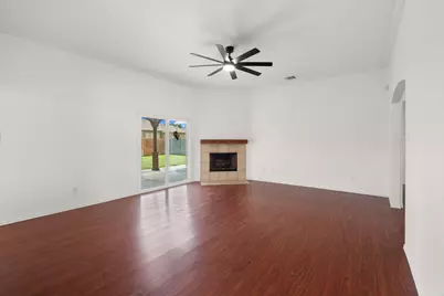 1306 Beacon Hill Drive, Midlothian, TX 76065 - Photo 4