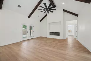115 Dennis Dr, Azle, TX 76020 - Photo 8
