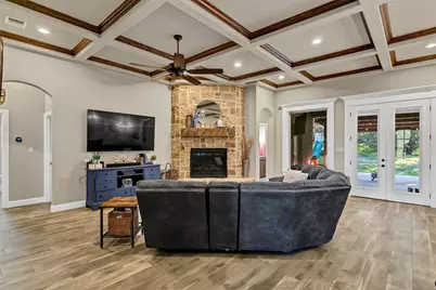 701 Milton Court, Granbury, TX 76048 - Photo 10
