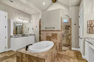 701 Milton Ct, Granbury, TX 76048 - Photo 18