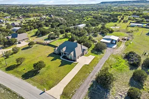 701 Milton Ct, Granbury, TX 76048 - Photo 4