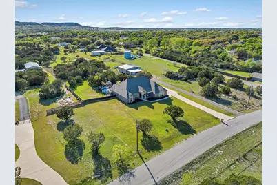 701 Milton Court, Granbury, TX 76048 - Photo 36