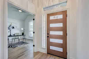 809 Camellia Ct., DeSoto, TX 75115 - Photo 2