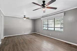 733 W 5th St, McGregor, TX 76657 - Photo 12