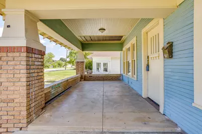 2505 Lipscomb Street, Fort Worth, TX 76110 - Photo 6
