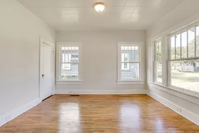 2505 Lipscomb Street, Fort Worth, TX 76110 - Photo 12