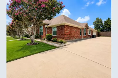 428 Hickory Drive, Murphy, TX 75094 - Photo 2