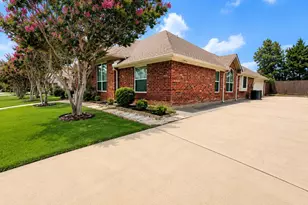 428 Hickory Dr, Murphy, TX 75094 - Photo 2
