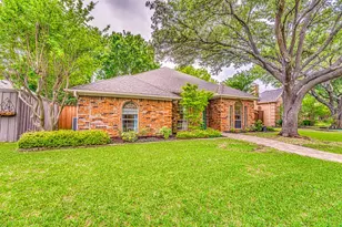 2420 Beaver Bend Dr, Plano, TX 75025 - Photo 2