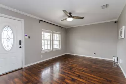 3212 S Llewellyn Avenue, Dallas, TX 75224 - Photo 2