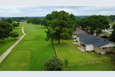 104 Kiowa Drive W, Lake Kiowa, TX 76240 - Photo 4