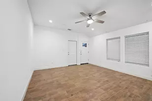 607 E Carter St, Sherman, TX 75090 - Photo 8
