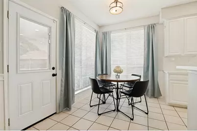 8714 Saddlehorn Drive, Irving, TX 75063 - Photo 6