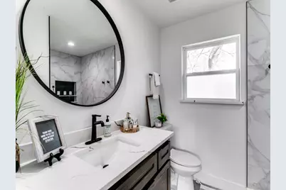 708 Oakwood Drive, Euless, TX 76040 - Photo 16