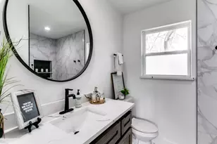 708 Oakwood Dr, Euless, TX 76040 - Photo 16