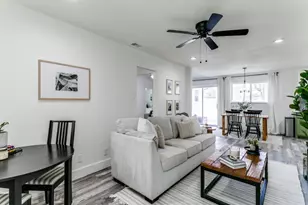708 Oakwood Dr, Euless, TX 76040 - Photo 6