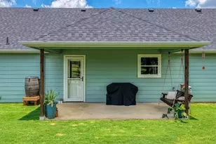 1025 Hereford Dr, Springtown, TX 76082 - Photo 28