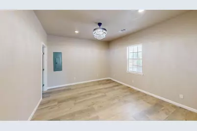 2209 Wellington Street, Greenville, TX 75401 - Photo 14