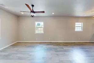 2209 Wellington St, Greenville, TX 75401 - Photo 6