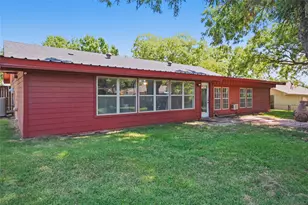 808 Hilltop Dr, Weatherford, TX 76086 - Photo 24