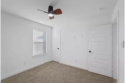 2217 Sayle Street #B, Greenville, TX 75401 - Photo 10