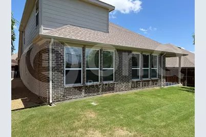 211 Copper Canyon Drive, Lewisville, TX 75067 - Photo 22