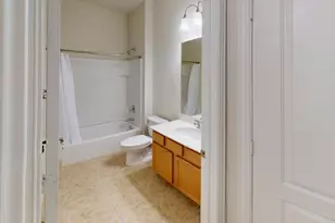 211 Copper Canyon Dr, Lewisville, TX 75067 - Photo 10