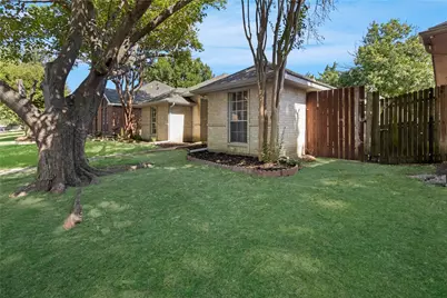 710 Austin Drive, DeSoto, TX 75115 - Photo 2