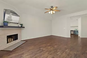 2201 Tailburton Ct, Little Elm, TX 75068 - Photo 6