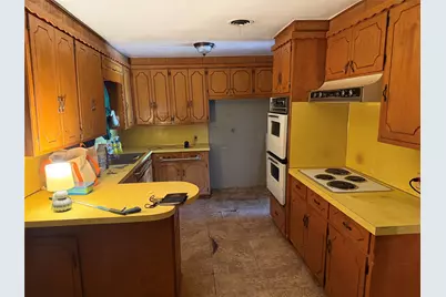 2155 Fairway Drive, Fort Worth, TX 76119 - Photo 6