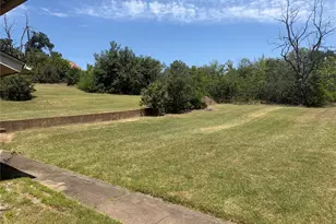 2155 Fairway Dr, Fort Worth, TX 76119 - Photo 22