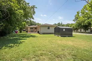 3860 W Spurgeon St, Fort Worth, TX 76133 - Photo 28