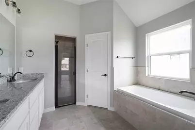 1607 W College, Jacksboro, TX 76458 - Photo 22