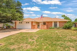 7641 John Carroll Dr, Abilene, TX 79606 - Photo 2