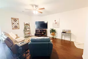 3601 Sabine Dr, Little Elm, TX 75068 - Photo 4