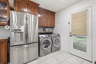 601 Park Ln, Denton, TX 76205 - Photo 10