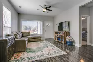 834 S Polk St, Dallas, TX 75208 - Photo 8