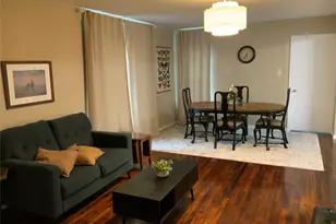 215 S 4th St, Jacksboro, TX 76458 - Photo 6