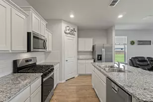 5405 N Wind Ln, Fort Worth, TX 76179 - Photo 6
