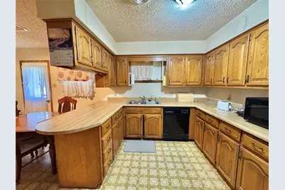 450 Woodbine Estates Road, Gainesville, TX 76240 - Photo 2