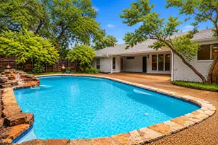 6908 Heatherknoll Dr, Dallas, TX 75248 - Photo 2